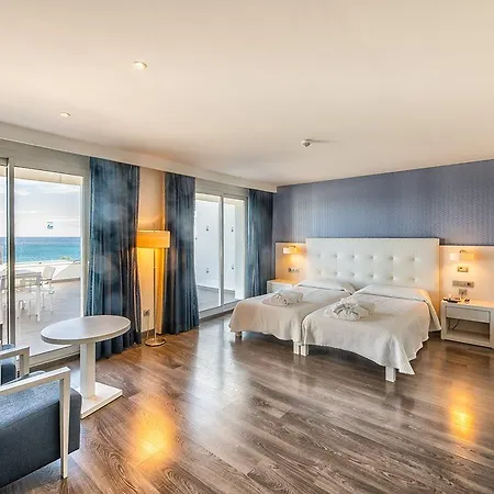 Hotel Cala Bona 3*
