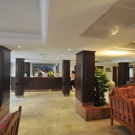 Hotel Cala Bona 3*
