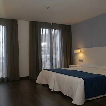 ホテル Hotel Cala Bona 3*
